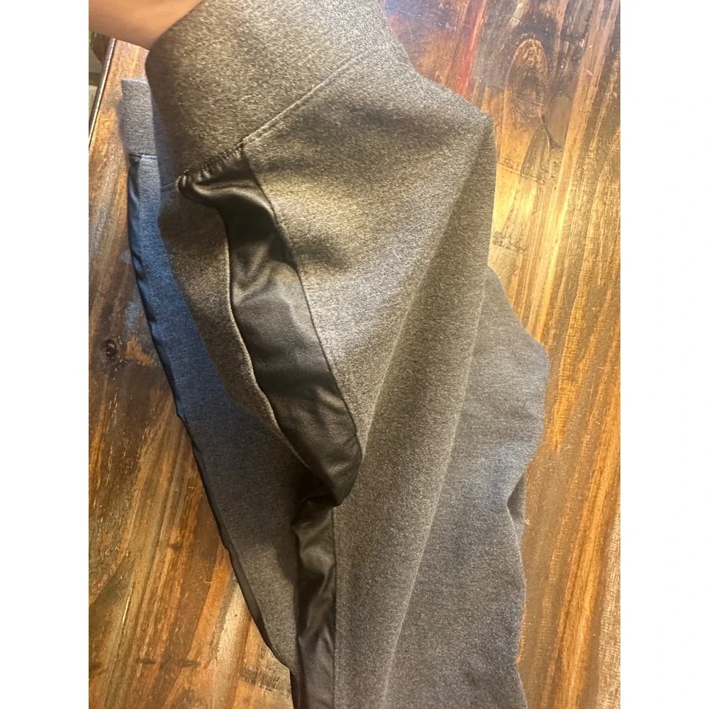WHITE HOUSE‎ BLACK MARKET Gray Leggings Faux Leather Side Stripe Women's Medium